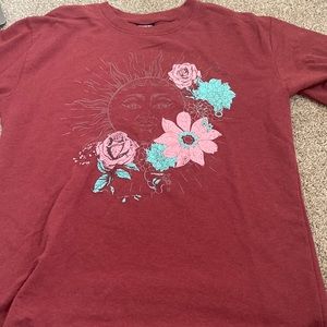 TARGET magenta tshirt sun and roses